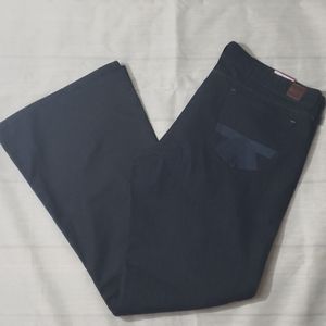 NWT American Eagle Real Flare Jeans 16